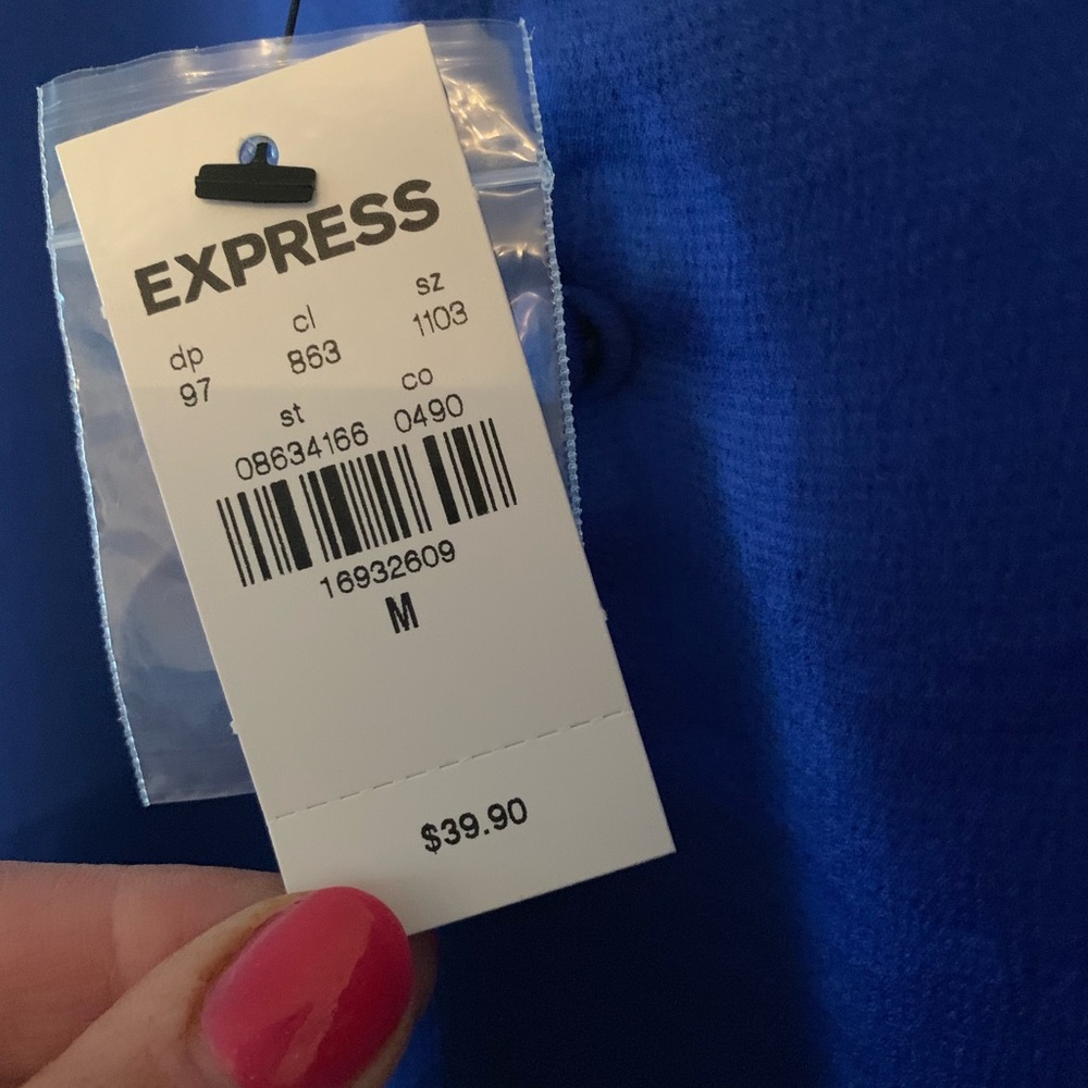 New express blue Flowy tank top - Picture 3 of 3